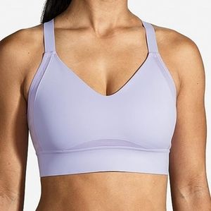 NWT Women's Brooks sports bra